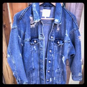 Distressed Zara Trafaluc denim jacket w/ long body